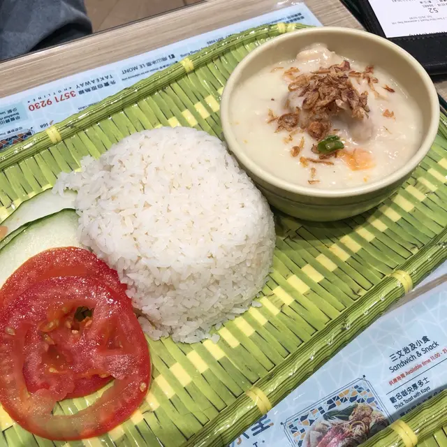 椰汁燴雞球飯