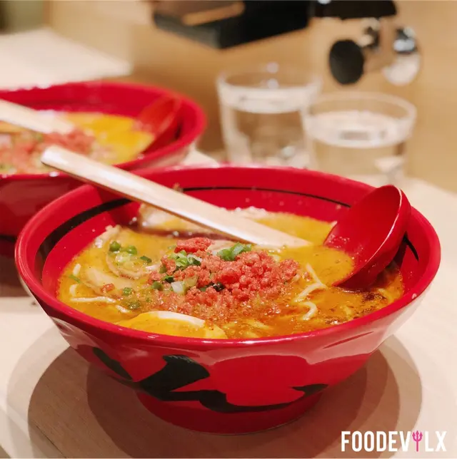 辛辣味增蝦湯拉麵