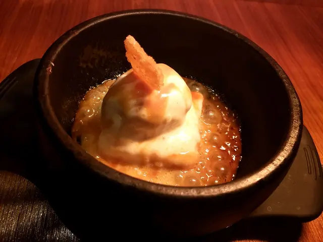 韓式石頭鍋米糕伴自家製雲呢嗱雪糕