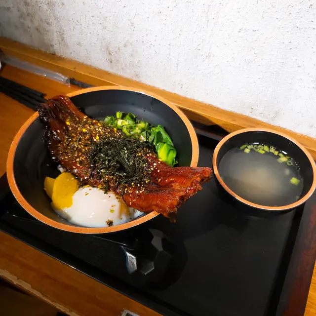 原條蒲燒鰻魚飯