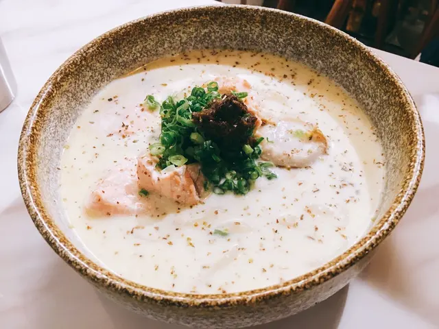 黑松露忌廉海鮮烏冬