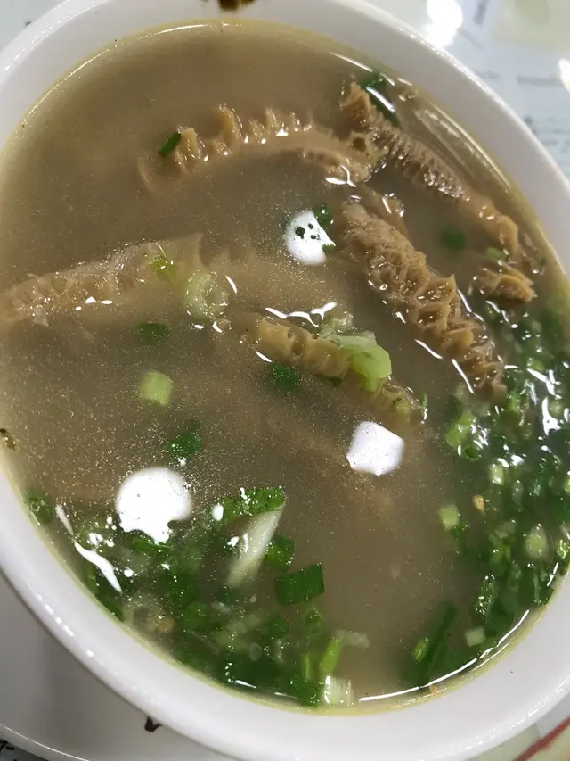金錢肚河