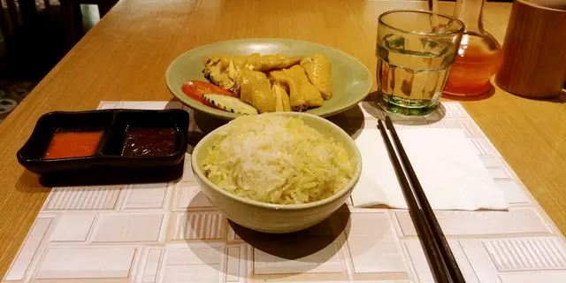 堤岸香葱鷄配油飯