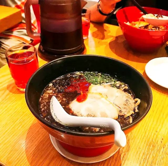 豚王我只爱黑王