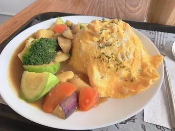 素菜滑蛋咖哩饭