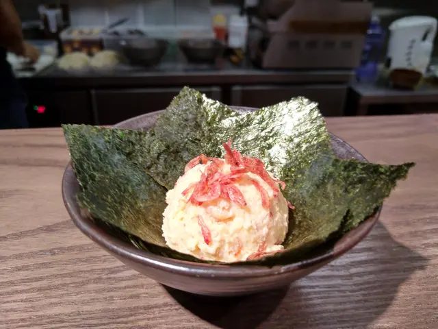 小龍蝦蟹籽沙律