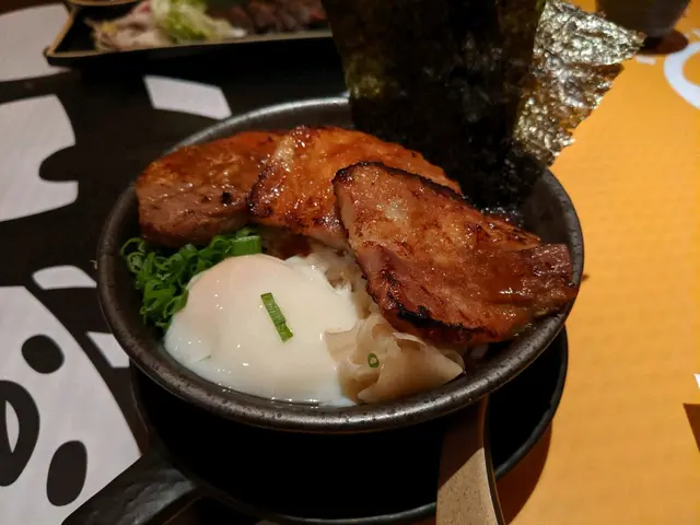 鹽燒豚腩丼