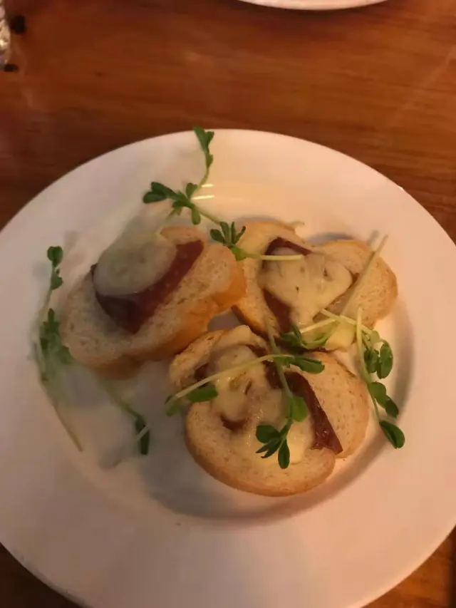 沙樂美腸芝士多士