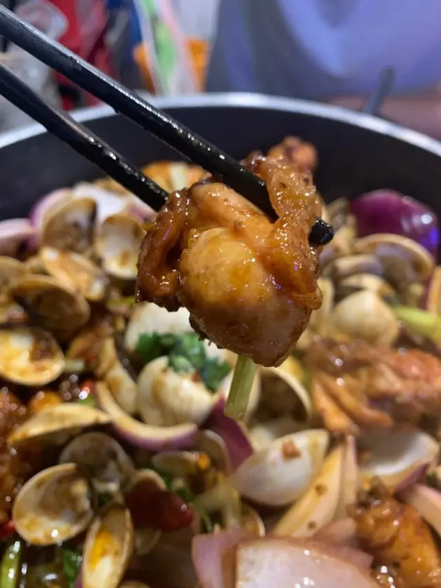 18禁卜卜蜆雞煲