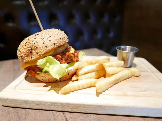 WM烤汁手撕豬肉芝士漢堡