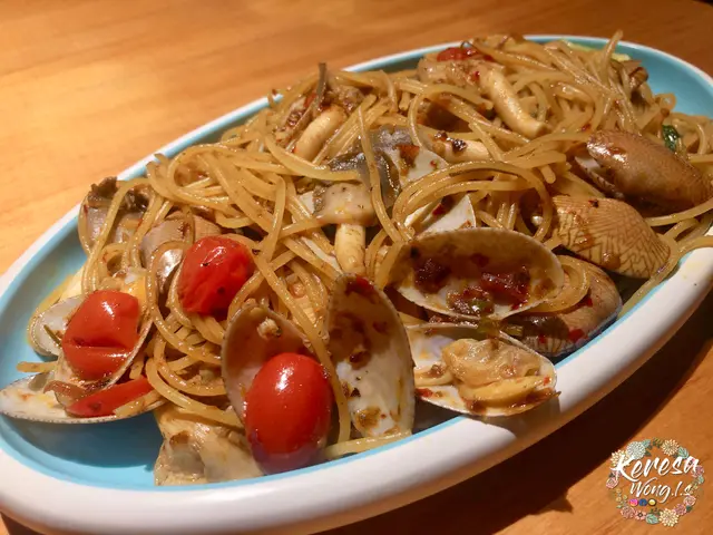 冬蔭功鮮蜆肉意粉