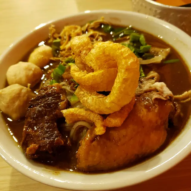 船皇湯麵