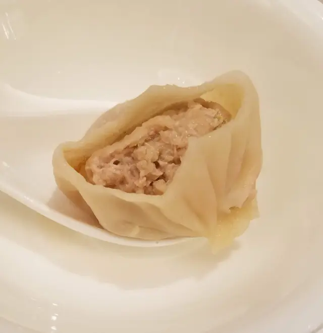 一口小籠包八隻