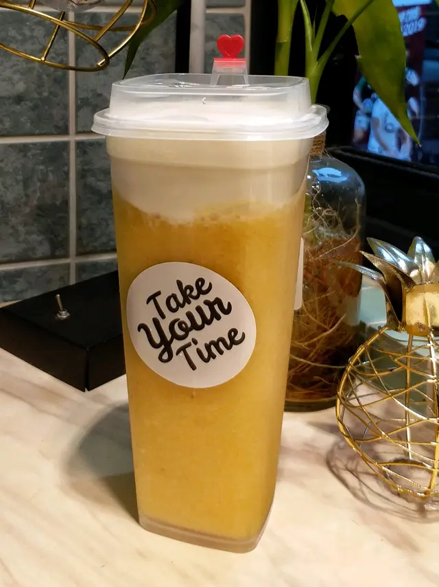 45度傾斜用口直接飲,更能feel到其層次,唔信就親身買嚟試!