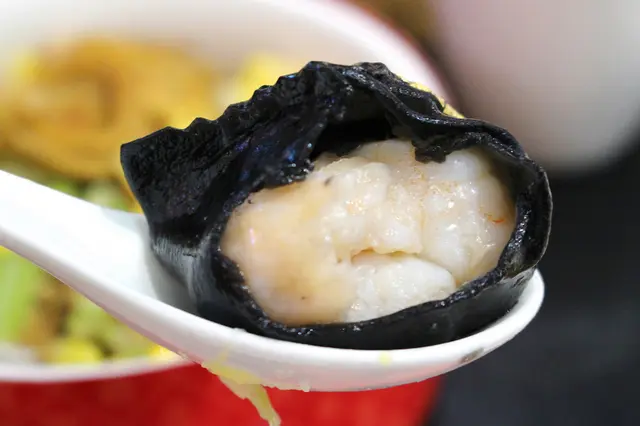 金箔墨汁蝦餃
