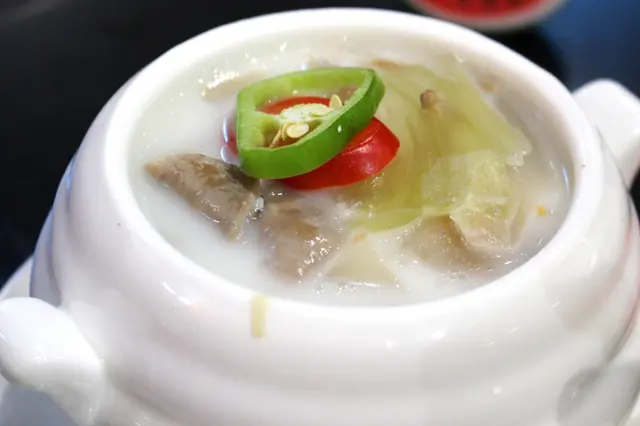 白胡椒豬肚雲吞湯