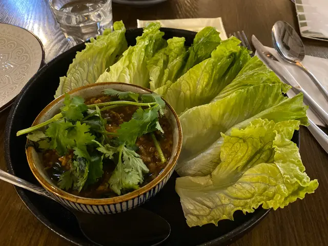 泰式肉碎生菜包