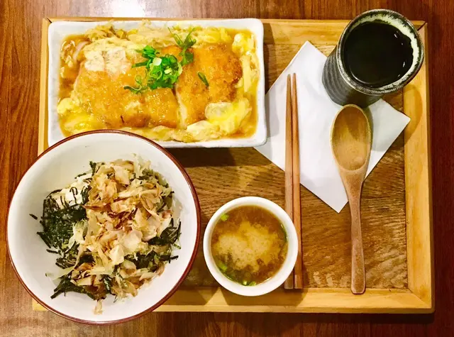 滑蛋吉列豬排定食