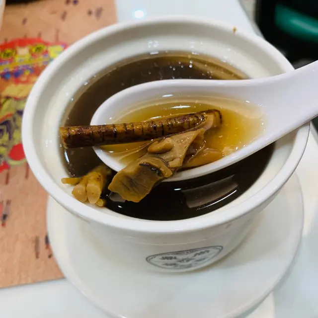 螺頭黨參五指毛桃燉湯