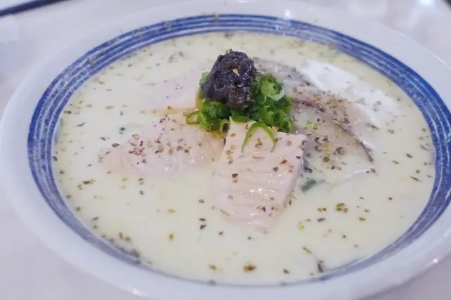 黑松露忌廉海鮮烏冬