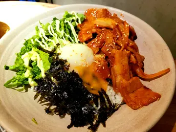 烤五花肉流心蛋飯