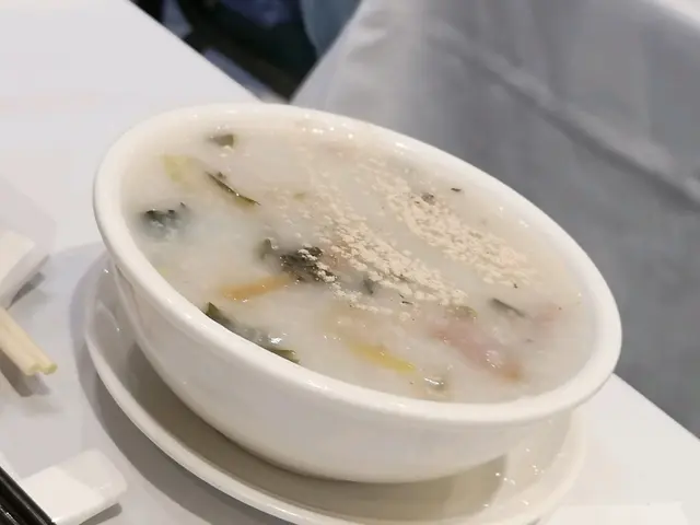 菜乾咸瘦肉粥