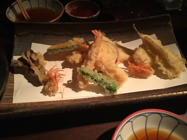 值得表揚的是餐廳內的炸物！非常可口香脆～皮簿材料新鮮！令人一再回味！😊