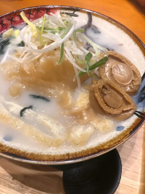 鮑魚花膠鯛魚湯烏冬