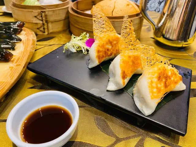 法國鵝肝煎鍋貼