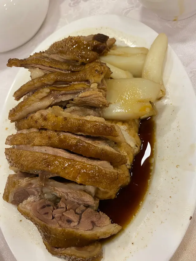 每次黎都叫，鵝肉香，墨魚爽，豆腐薦底