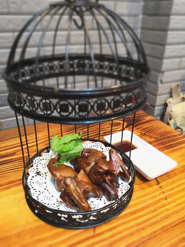 紅燒籠中BB鴿子