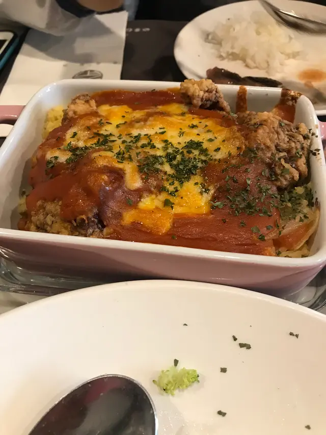 非常之細份嘅，味道都係一般，唔可以話係好好食🥺咁嘅價錢午餐唔算抵㗎，淨係跟一個飲品冇跟湯