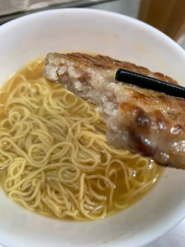 手工甘筍麵拼剁香煎蓮藕餅