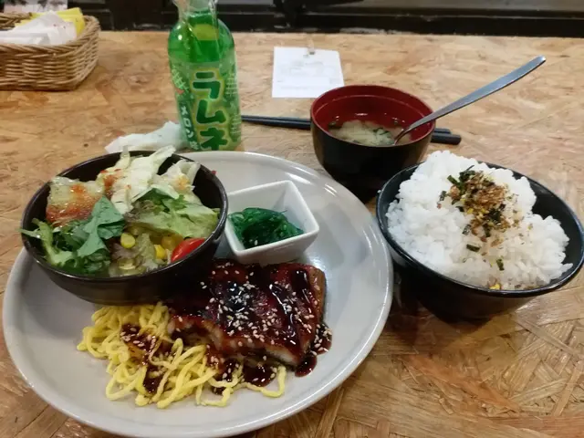 京都風蒲燒鰻魚定食