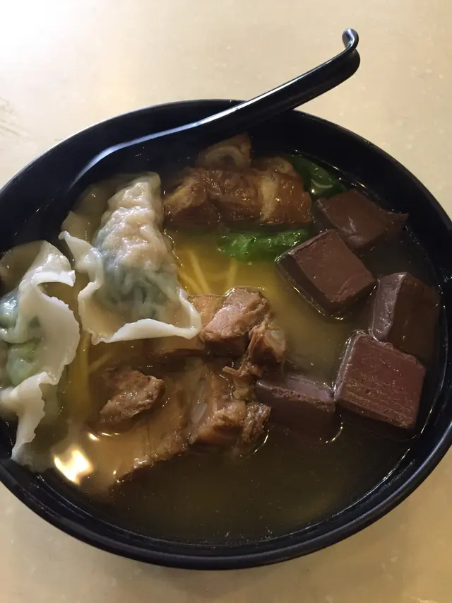 四餸麵
