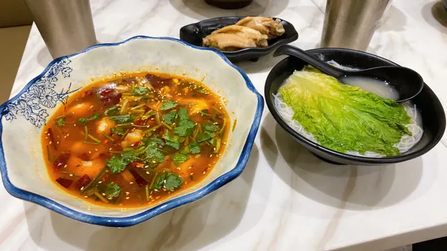 水煮魚配上湯米粉