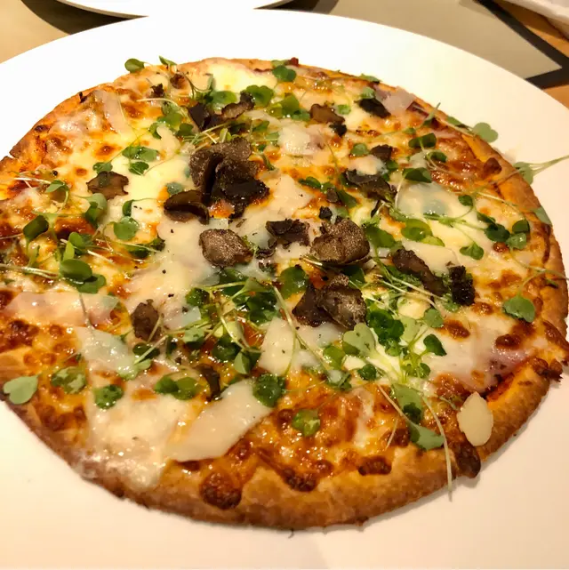 黑松露pizza