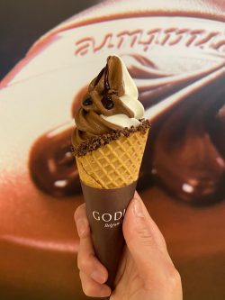 Godiva Chocolatier S Photo Western Chocolate Candy Shop In Tai Koo Cityplaza Hong Kong Openrice Hong Kong