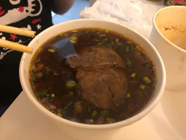 食物普通,份量少,註明走蔥仍然有蔥,味道亦一般