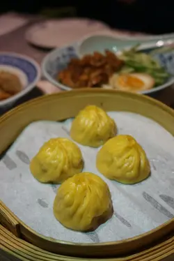 蟹肉小笼包