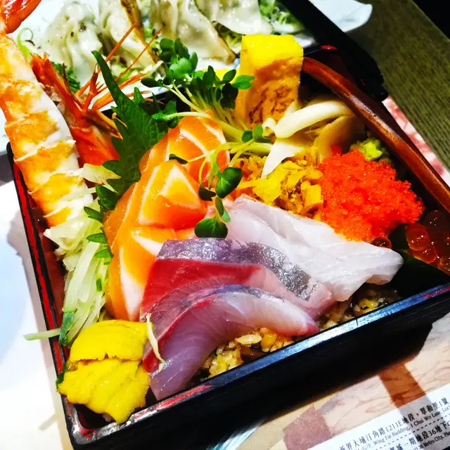 德美海膽魚生飯