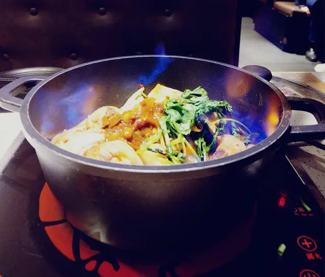 火焰麻辣雞煲