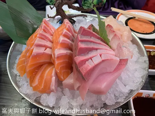 三文魚刺身、油甘魚刺身和池魚刺身等