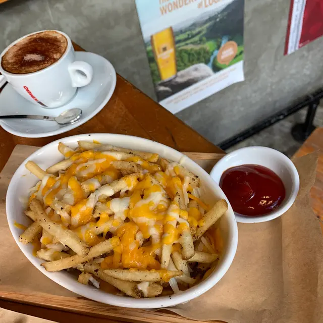 Truffle cheese fries