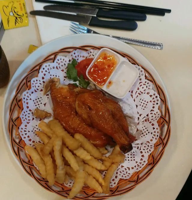 脆皮春雞配薯條