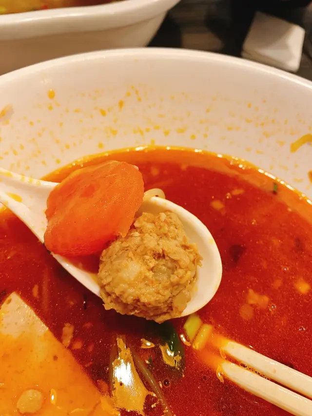 鮮蝦蟹膏扎肉湯檬