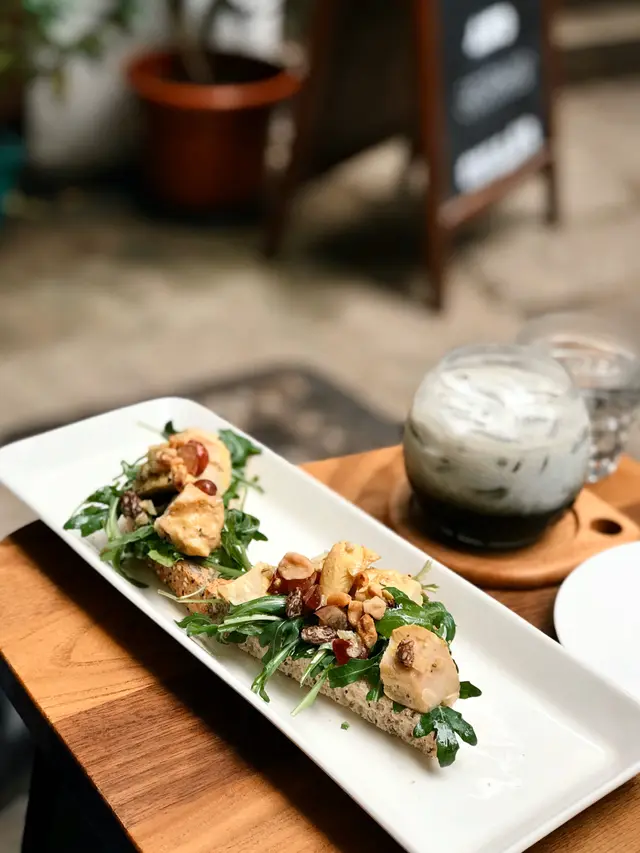 懶煮雞胸沙律多士