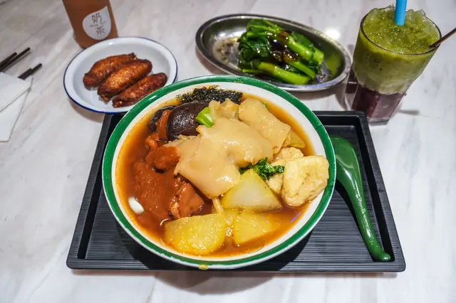 女神麵 + 蠔油菜心