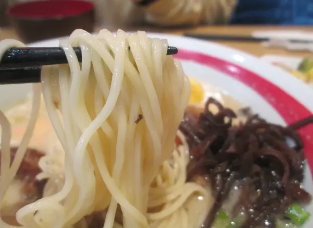 幼身的麵條口感適中