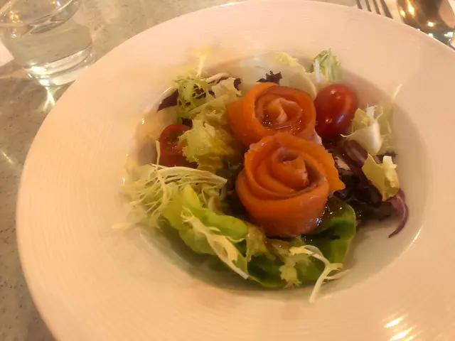 煙三文魚田園沙律